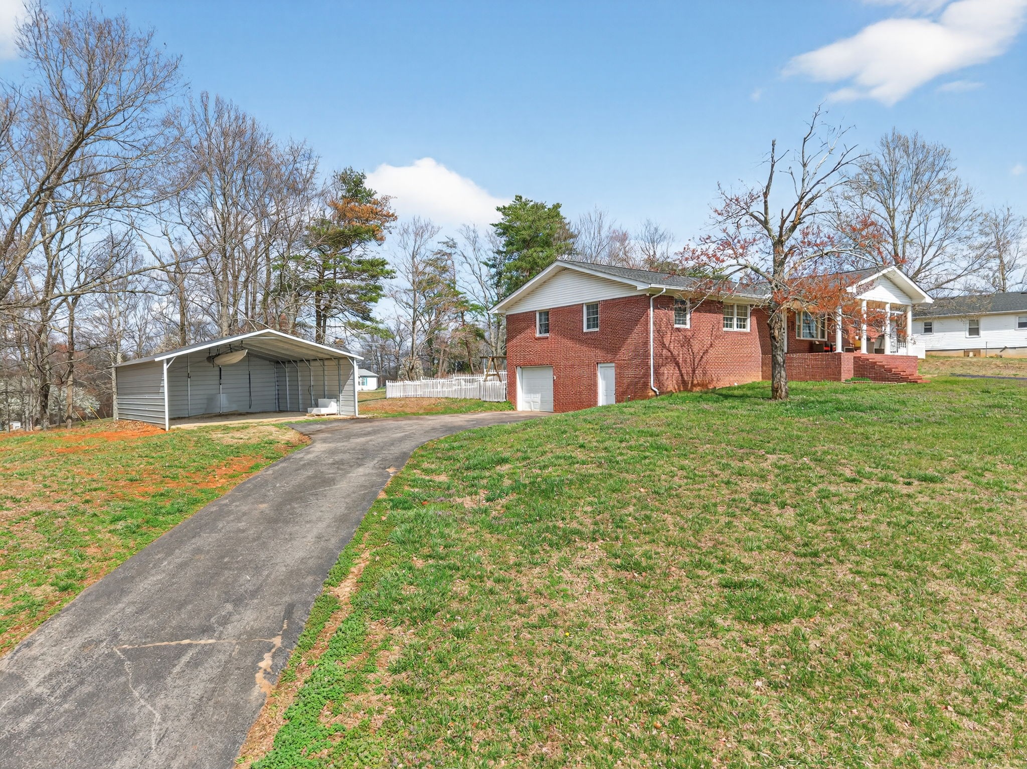 114 Scott And Jones Road Cookeville, TN 38501 - Photo 2 of 28