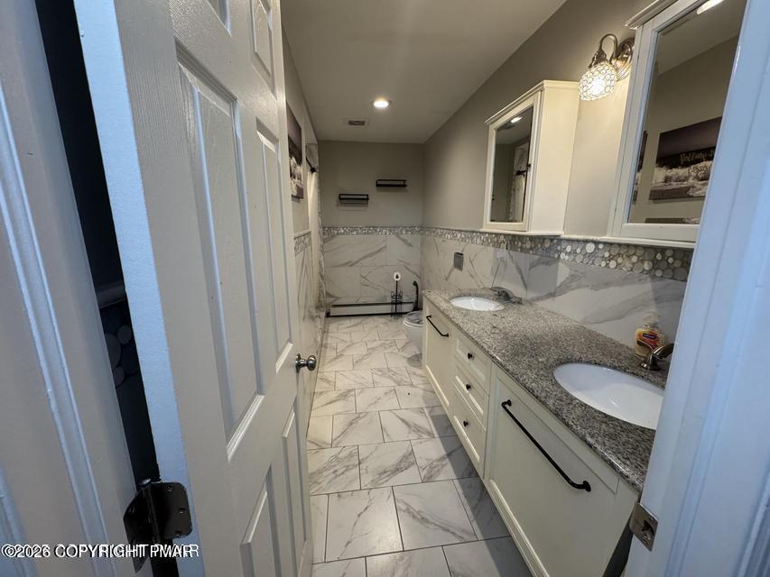 147 Summit Avenue Pocono Summit, PA 18346 - Photo 10 of 15 147 summit 13