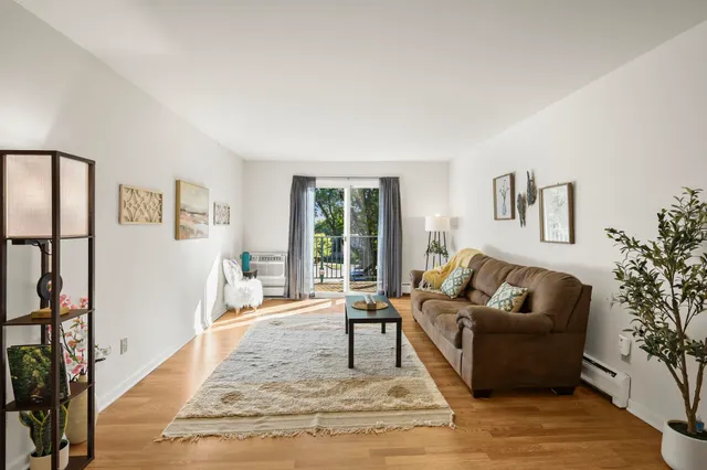 $144,000 | 4318 Melody Lane, Unit 204, Madison, WI 53704