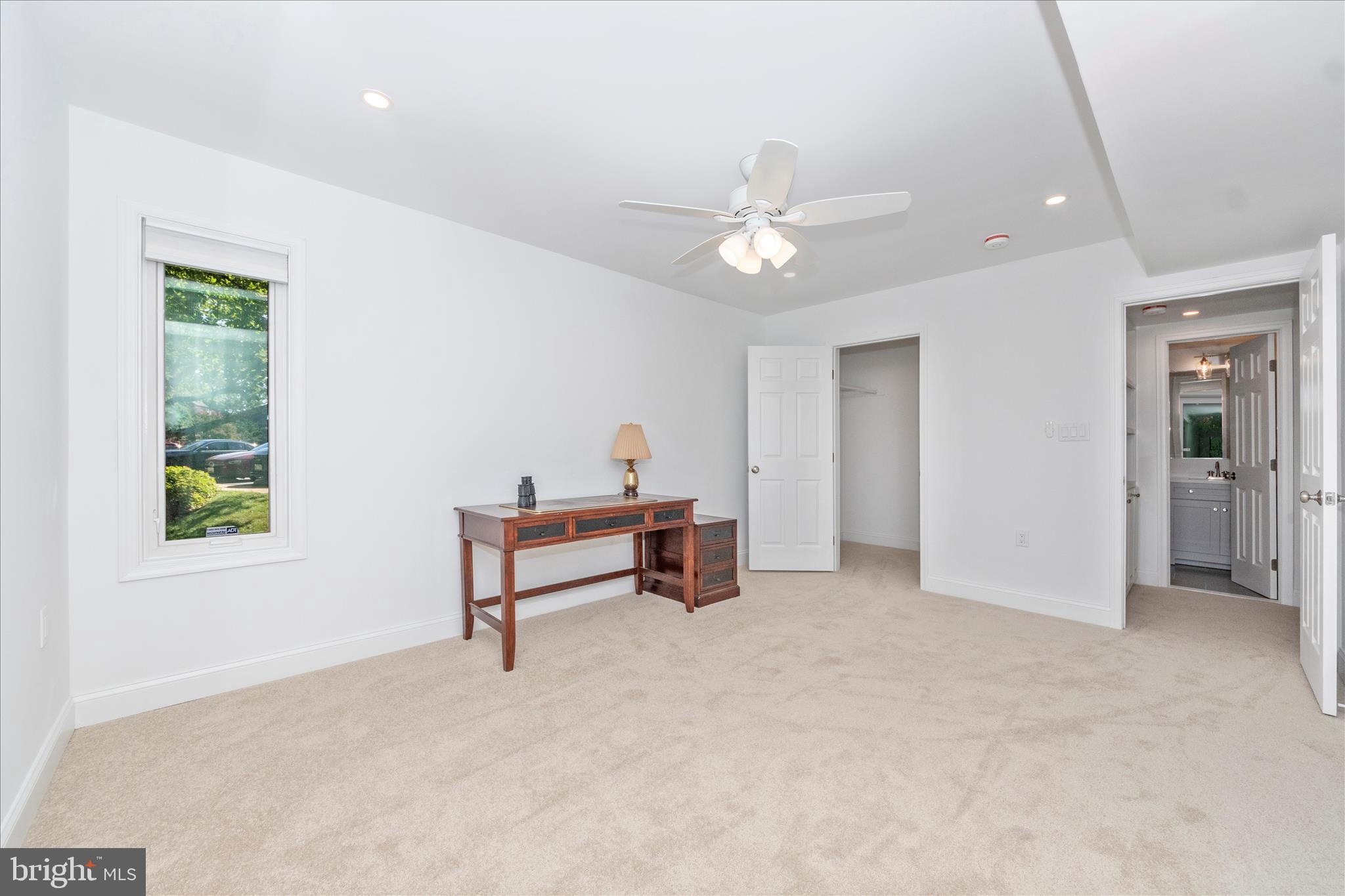 5 President Point Drive, Unit A1 Annapolis, MD 21403 - Photo 13 of 25 Primary Bedroom