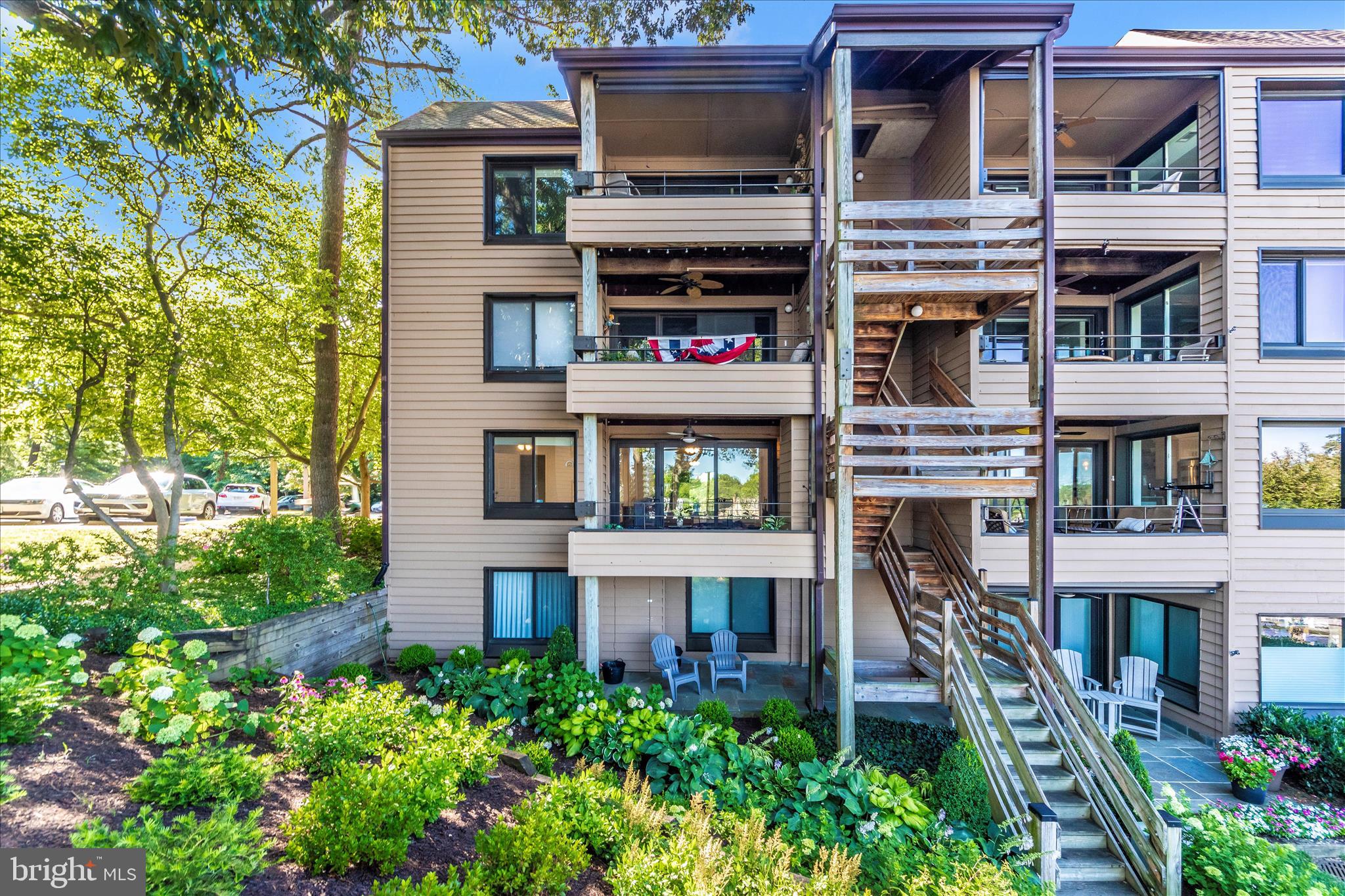 5 President Point Drive, Unit A1 Annapolis, MD 21403 - Photo 19 of 25 Exterior Back