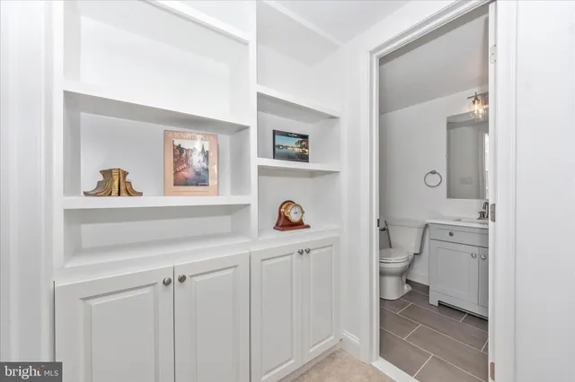 $3,100 | 5 President Point Drive, Unit A1, Annapolis, MD 21403