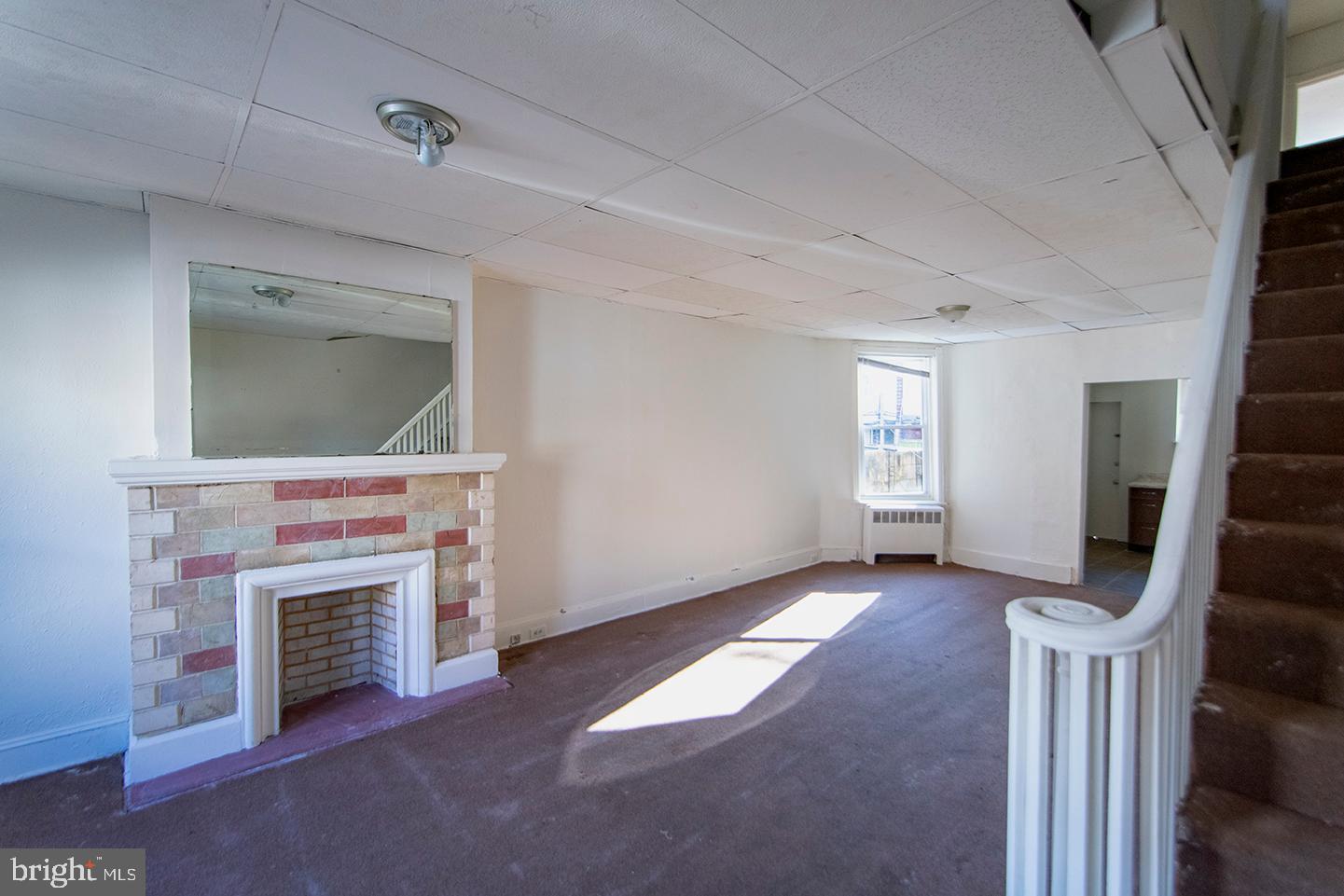 2612 Reed Street Philadelphia, PA 19146 - Photo 2 of 9