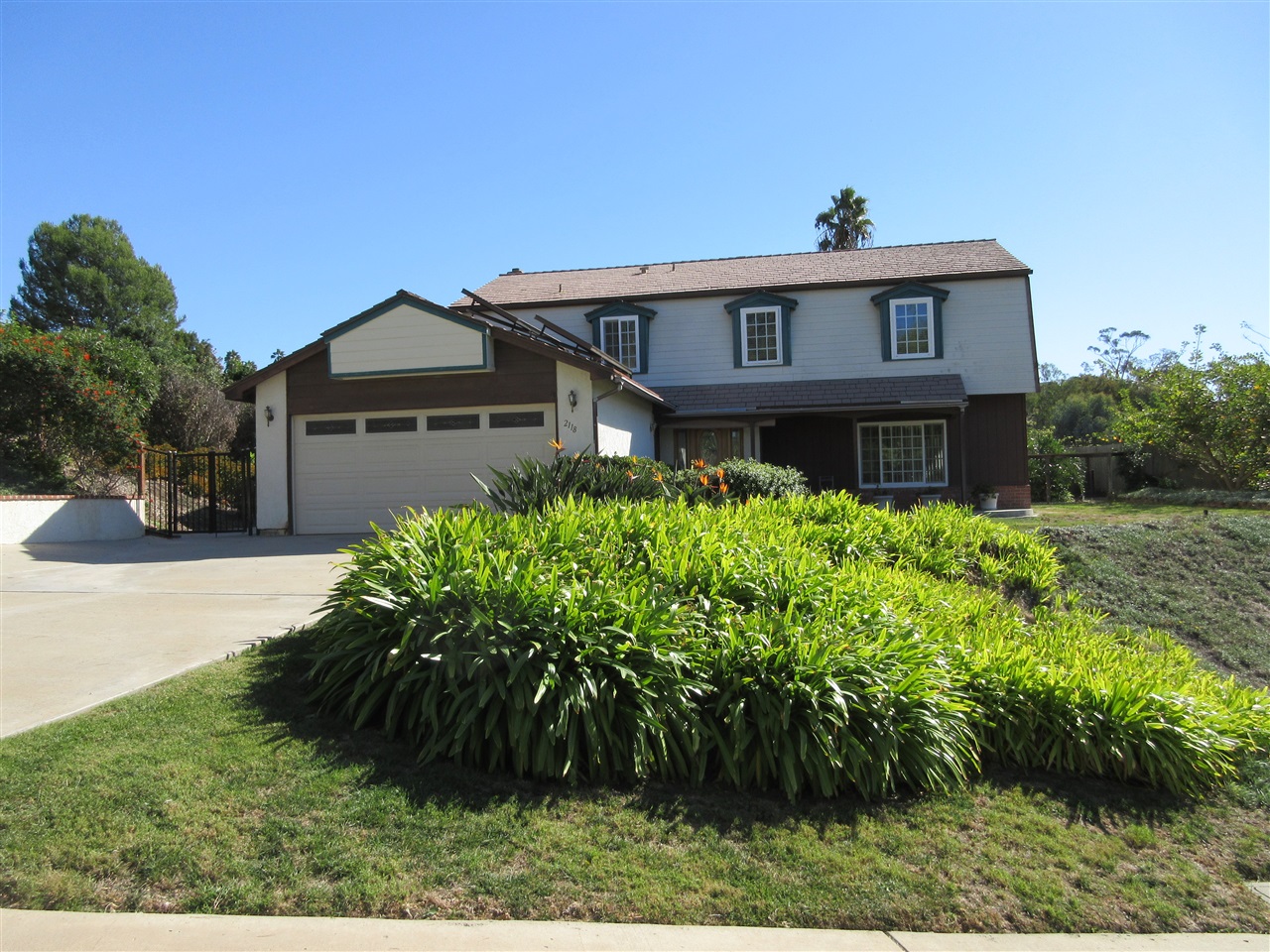 2118 Valley Road Oceanside, CA 92056 - Photo 1 of 20 Gallery Image 1