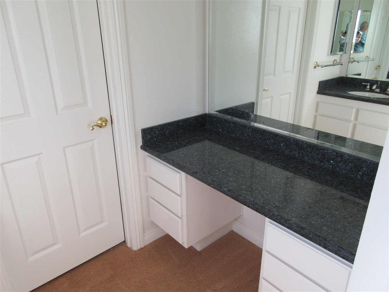2118 Valley Road Oceanside, CA 92056 - Photo 12 of 20 Gallery Image 12
