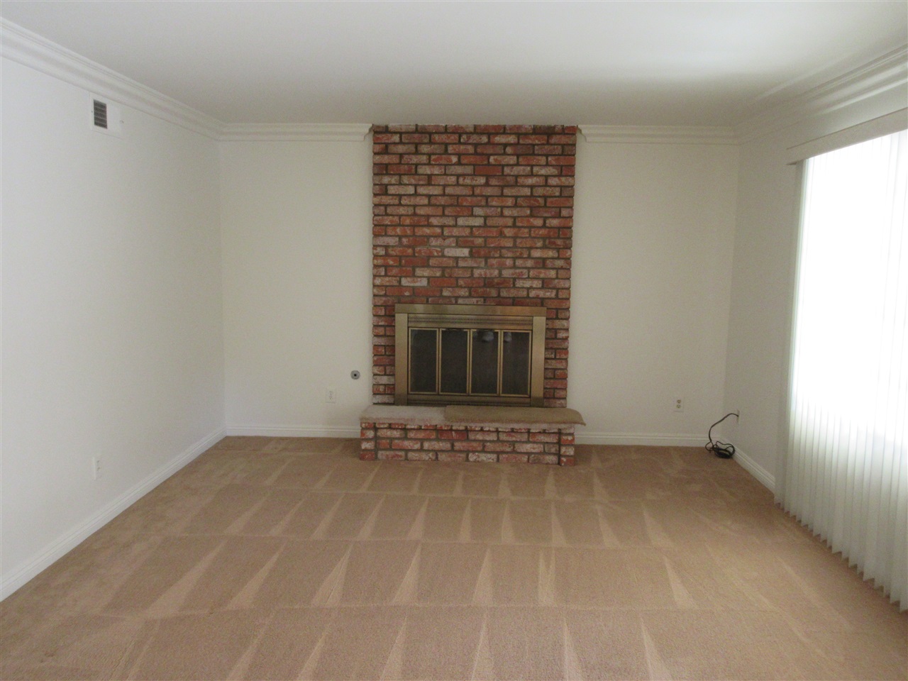 2118 Valley Road Oceanside, CA 92056 - Photo 6 of 20 Gallery Image 6