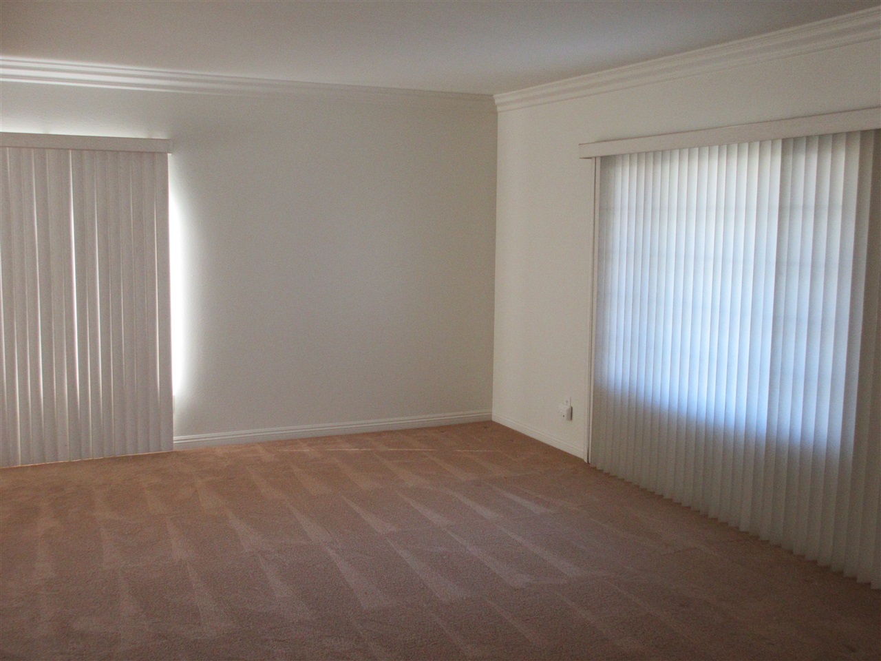 2118 Valley Road Oceanside, CA 92056 - Photo 7 of 20 Gallery Image 7