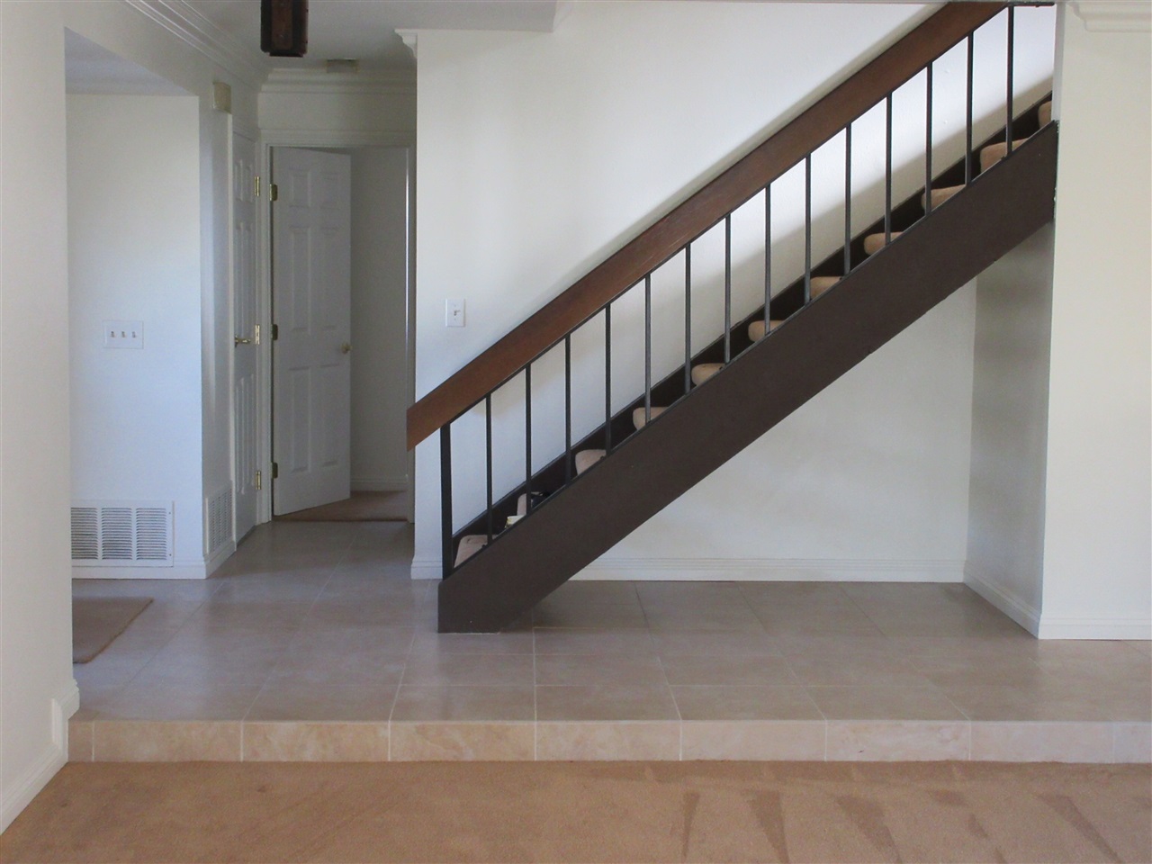 2118 Valley Road Oceanside, CA 92056 - Photo 10 of 20 Gallery Image 10