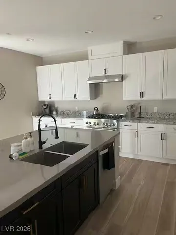 $4,950 | 724 North Naples Street, Henderson, NV 89015