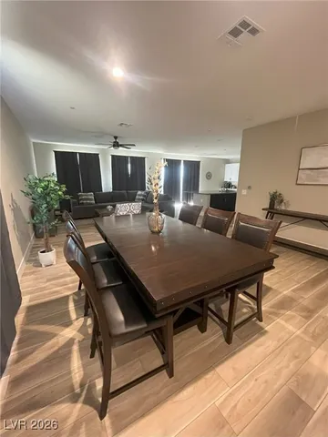 $4,950 | 724 North Naples Street, Henderson, NV 89015