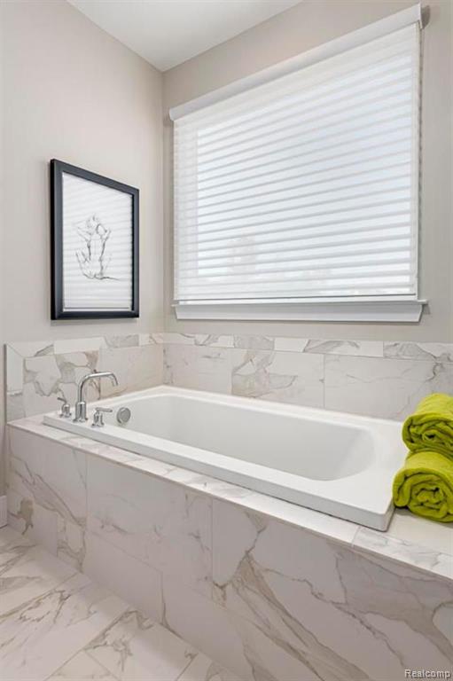 2545 Rosemond Court Rochester Hills, MI 48309 - Photo 13 of 32