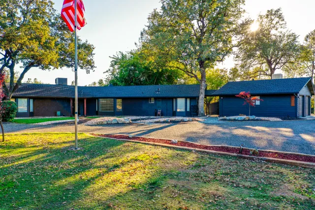 $499,000 | 17063 Hawthorne Avenue, Anderson, CA 96007