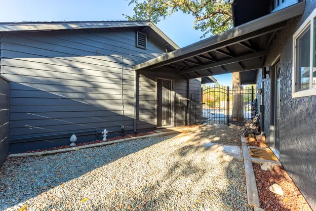 $499,000 | 17063 Hawthorne Avenue, Anderson, CA 96007