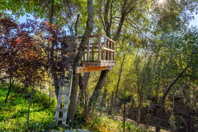 $499,000 | 17063 Hawthorne Avenue, Anderson, CA 96007