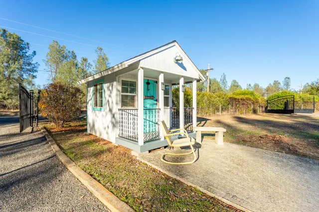 $499,000 | 17063 Hawthorne Avenue, Anderson, CA 96007