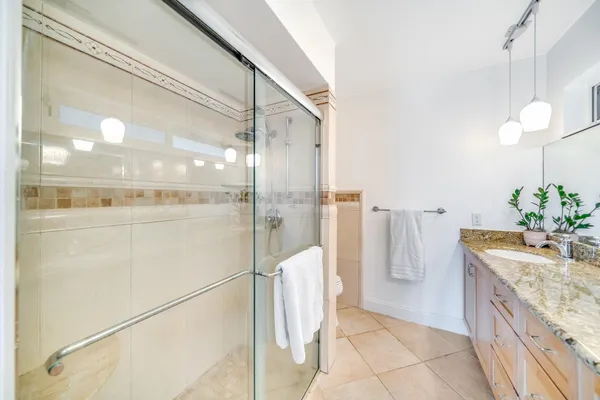 $2,150,000 | 4010 Northeast 25th Avenue, Lighthouse Point, FL 33064