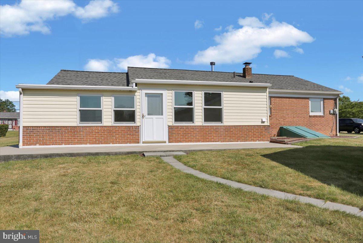 19 Clay Slate Road Oley, PA 19547 - Photo 3 of 30 Gallery Image 3
