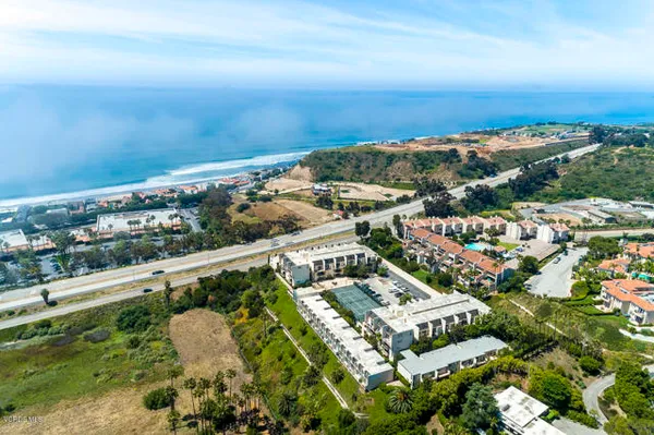 $5,250 | 23901 Civic Center Way, Unit 158, Malibu, CA 90265