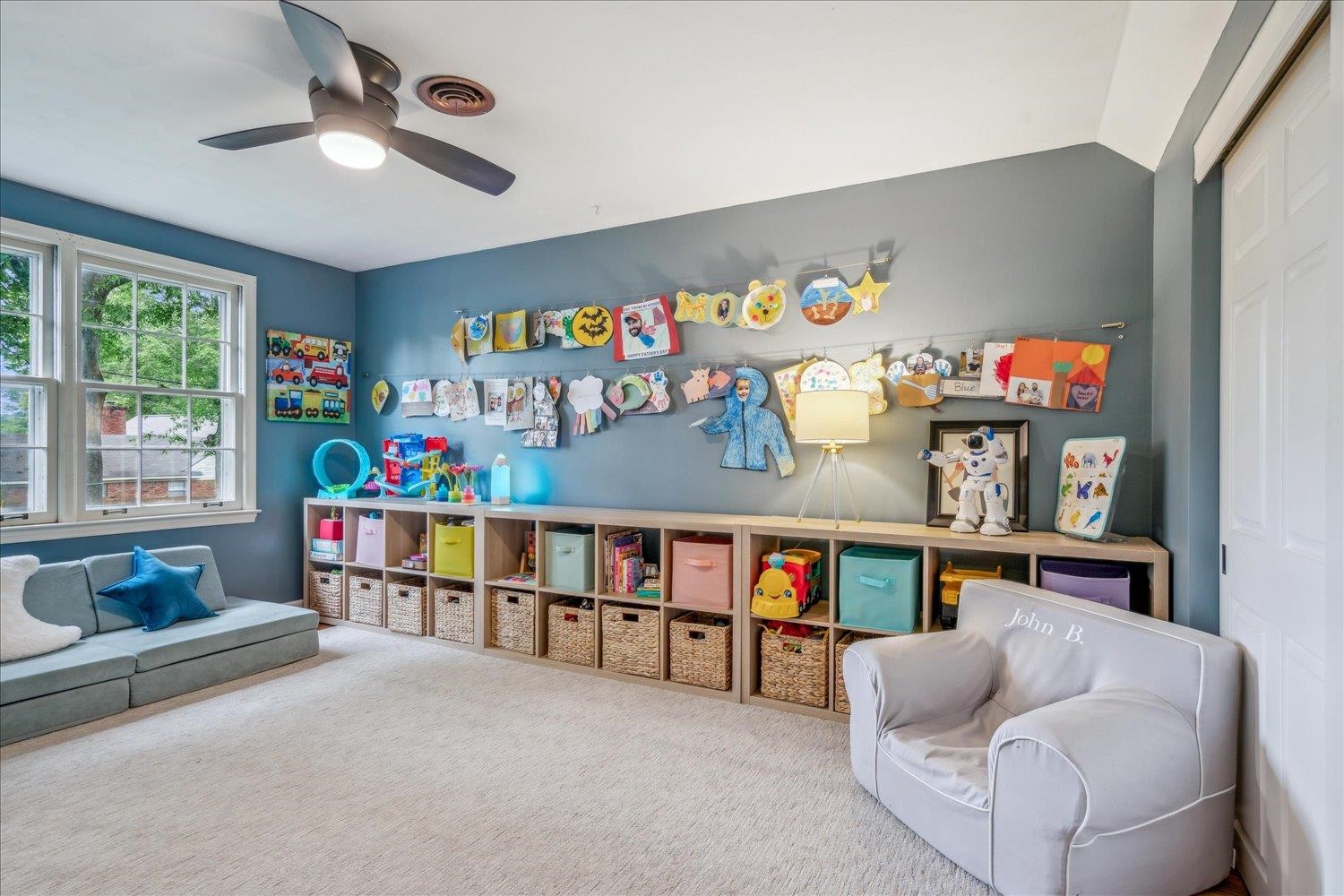 5283 Dee Road Memphis, TN 38117 - Photo 22 of 30 Now being used as a play room.