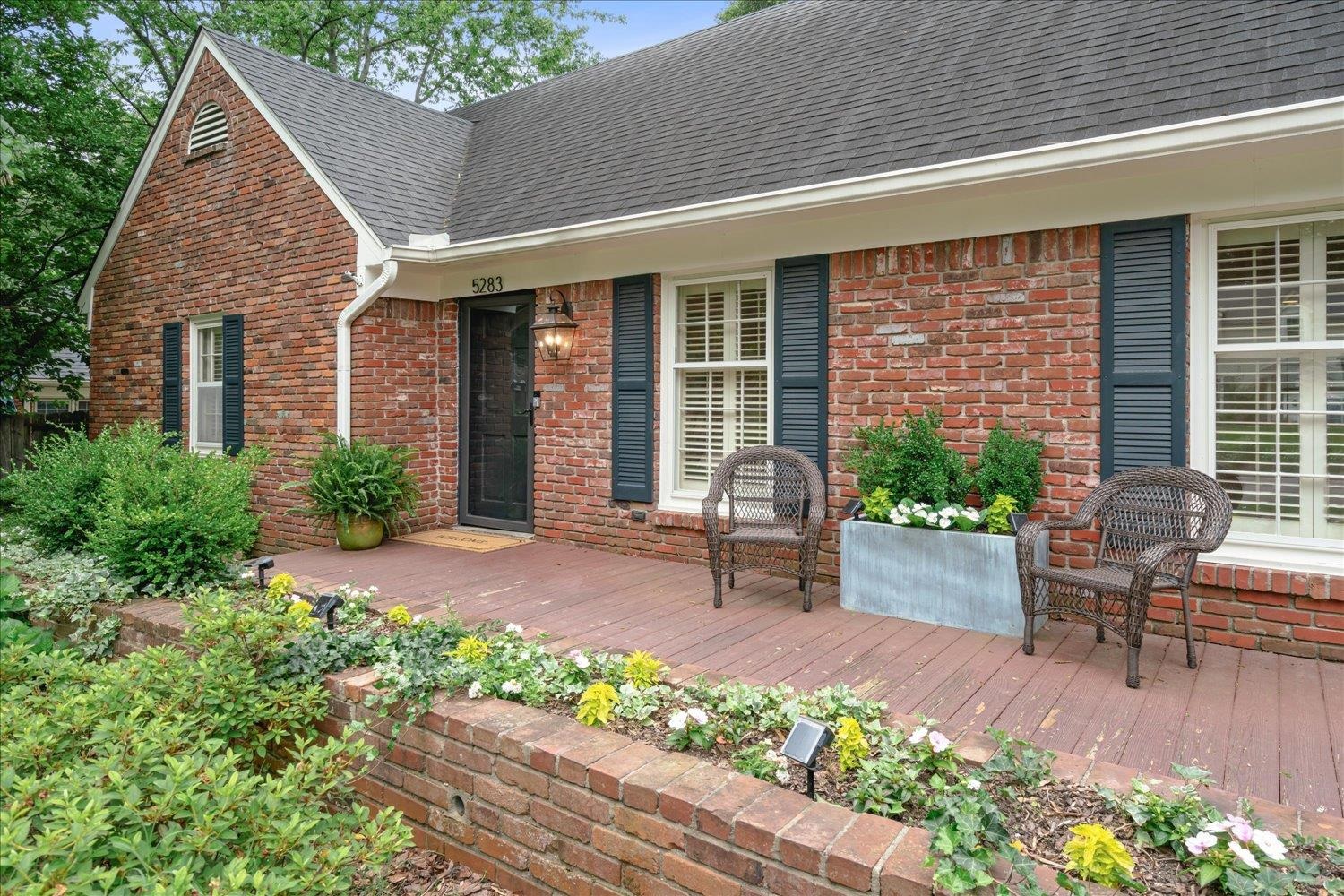 5283 Dee Road Memphis, TN 38117 - Photo 5 of 30