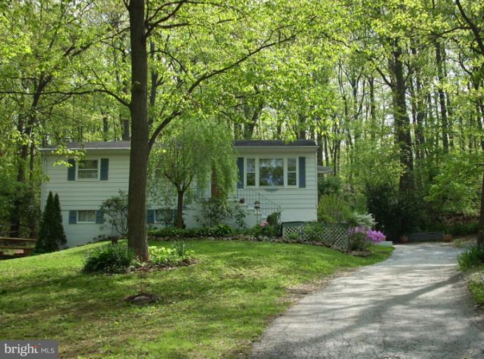 1805 Benedict Road Westminster, MD 21157 - Photo 1 of 13 Exterior (Front)