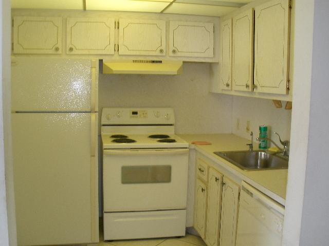 6 Suffolk A, Unit 6 Boca Raton, FL 33434 - Photo 4 of 9 Additional Photo