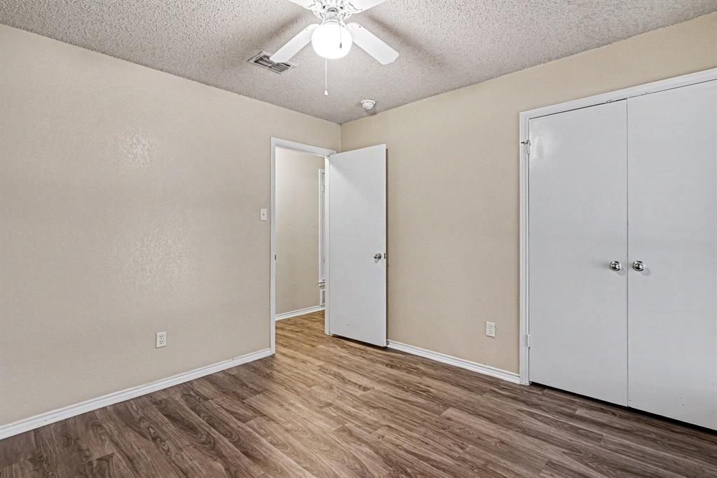 2608 Green Ridge Street Fort Worth, TX 76133 - Photo 19 of 25