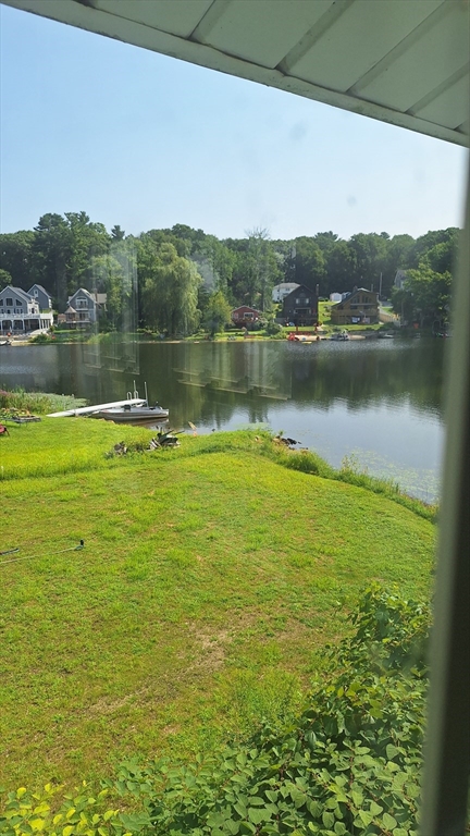 58 Uxbridge Road Mendon, MA 01756 - Photo 14 of 16