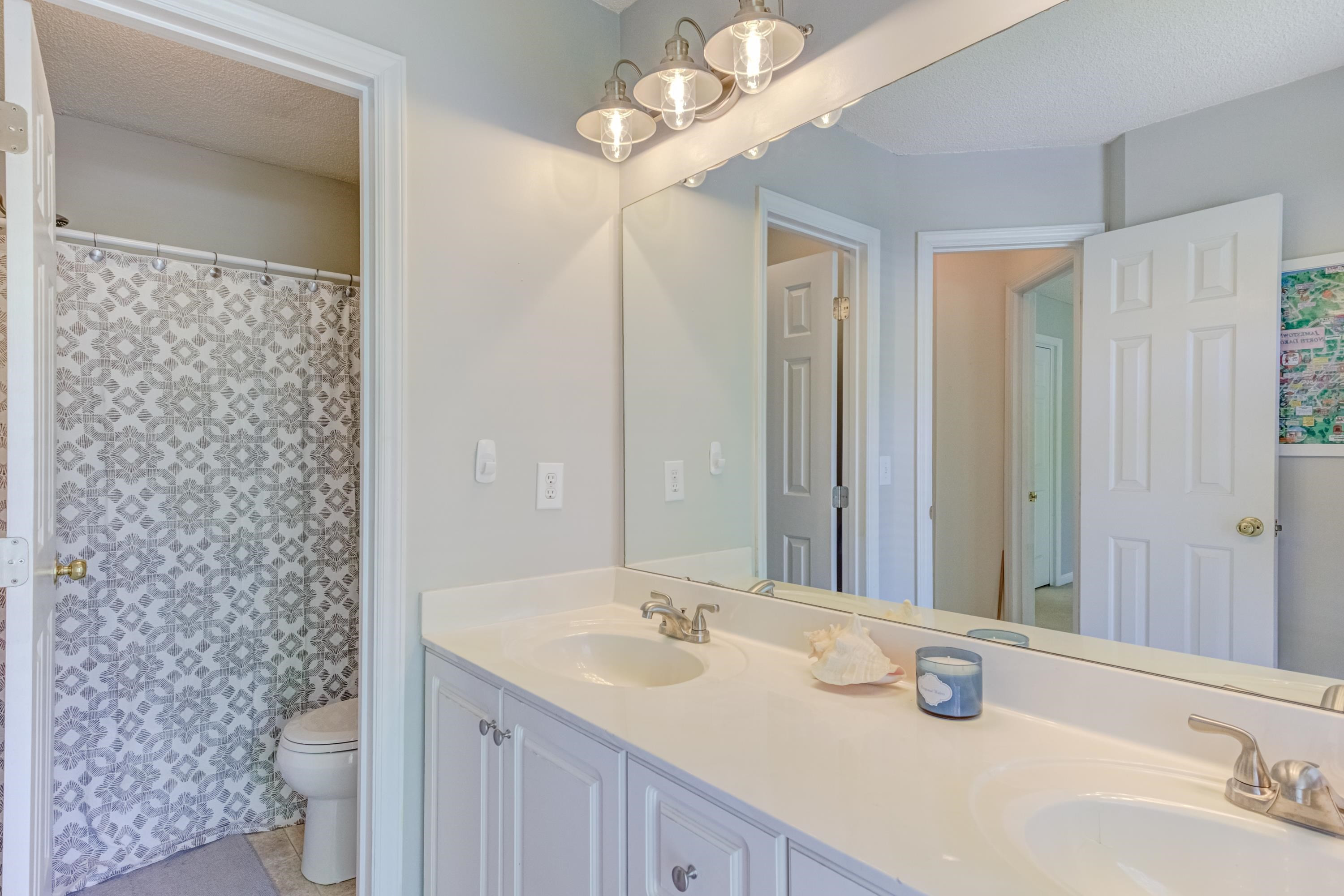 8809 Kirkstall Court Raleigh, NC 27615 - Photo 25 of 29 Upstairs Bathroom