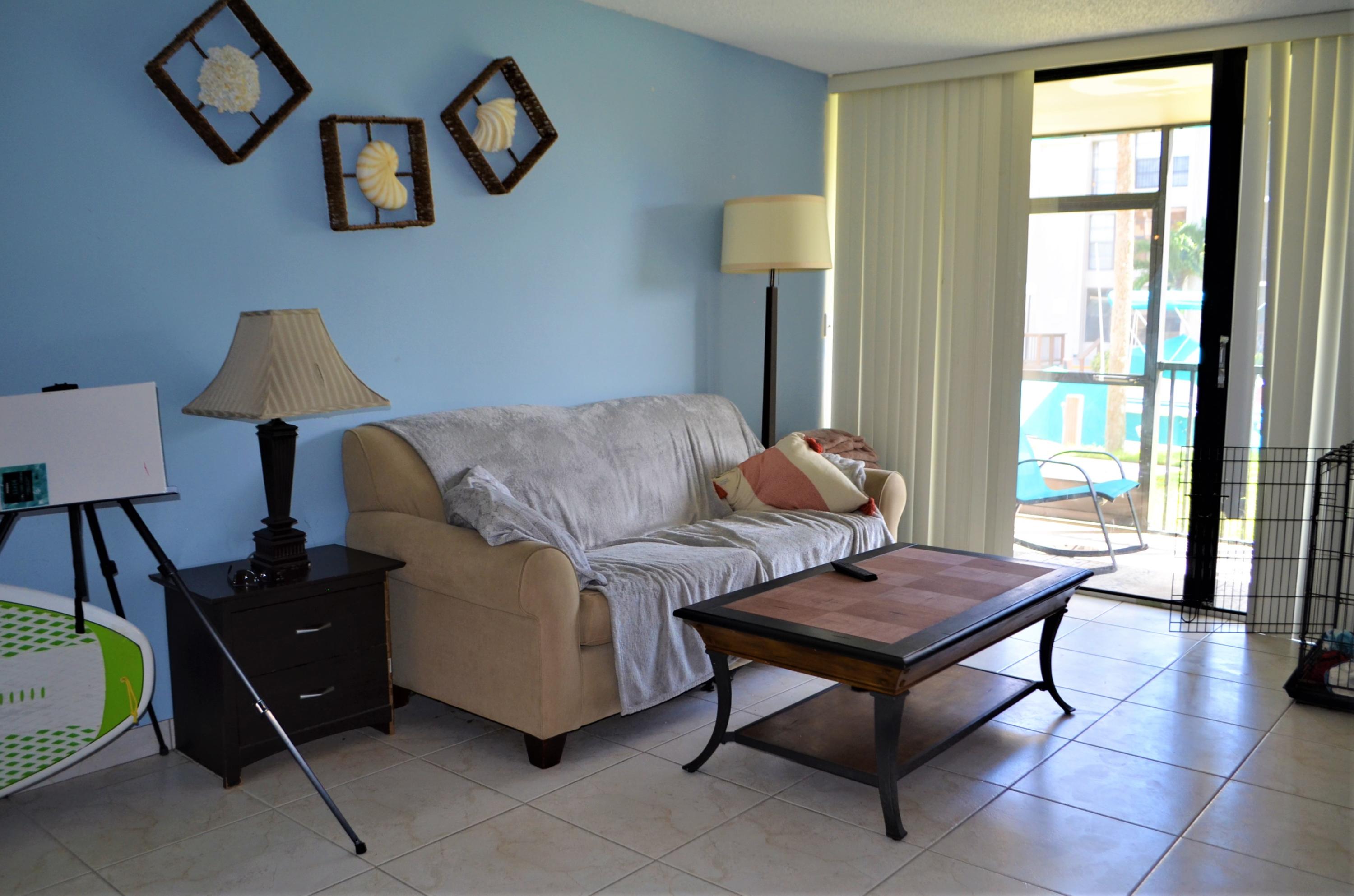 2 East Royal Palm Road, Unit 1040 Boca Raton, FL 33432 - Photo 10 of 30 Living