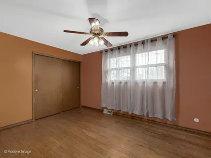 $385,000 | 7102 Beechnut Lane, Darien, IL 60561