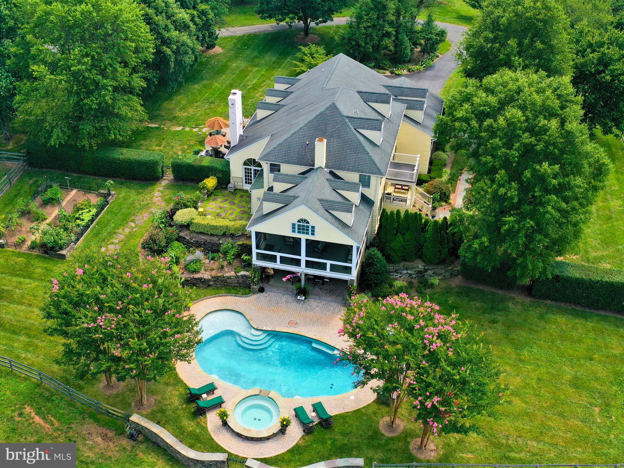 Proudly Presenting Highfield