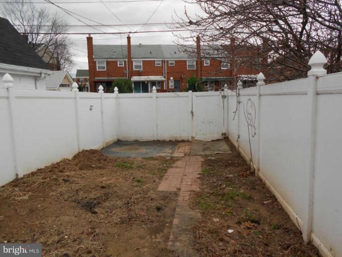 2045 Inverton Road Baltimore, MD 21222 - Photo 9 of 9 Exterior (Rear)