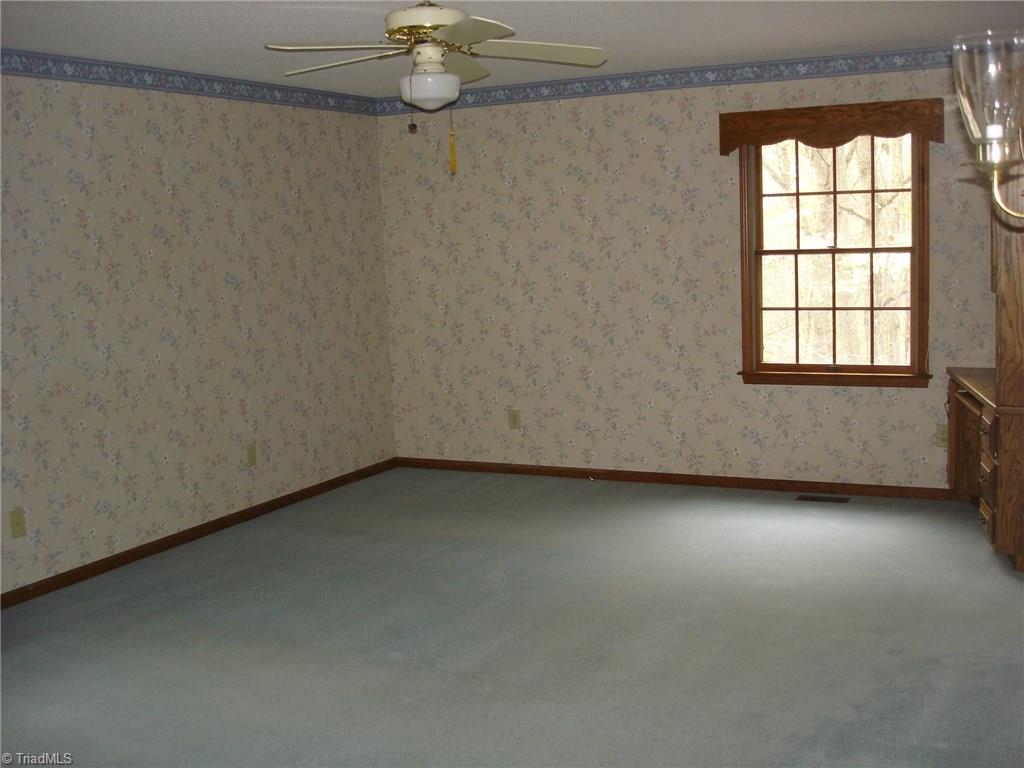 2686 Scott Mountain Rd Extension Asheboro, NC 27205 - Photo 9 of 13 Gallery Image 9