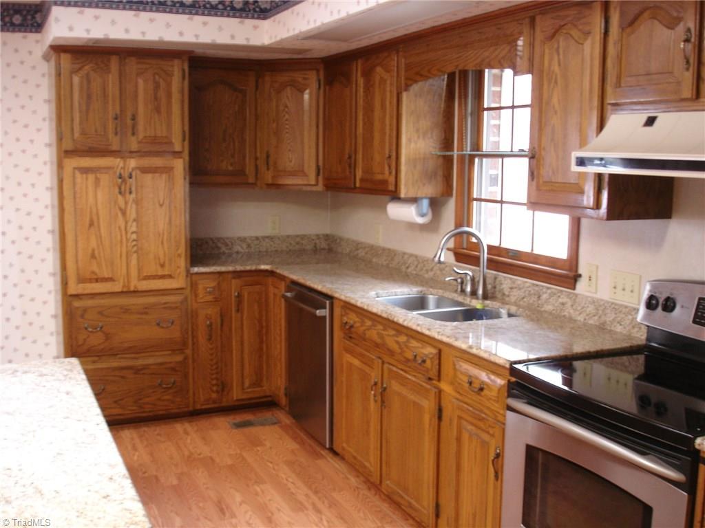 2686 Scott Mountain Rd Extension Asheboro, NC 27205 - Photo 10 of 13 Gallery Image 10