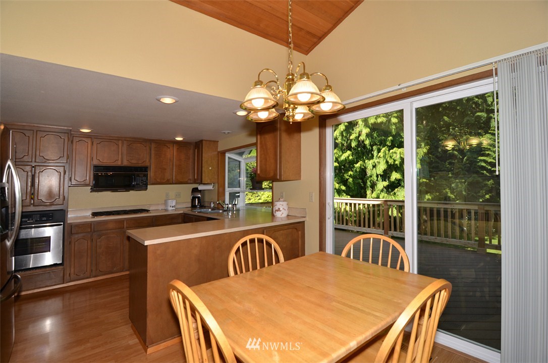 16714 22nd Avenue Southeast Bothell, WA 98012 - Photo 4 of 14