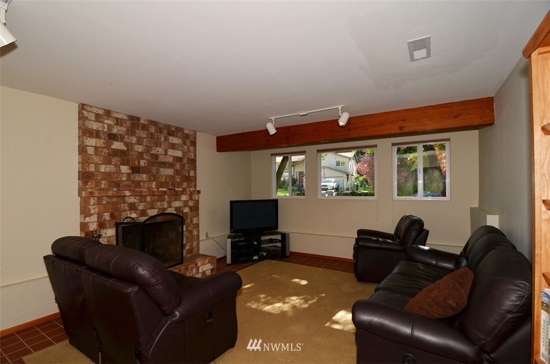 16714 22nd Avenue Southeast Bothell, WA 98012 - Photo 9 of 14