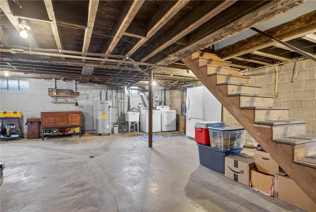 395 McGuffey Road West Alexander, PA 15376 - Photo 40 of 49 27x25 Huge Blank Slate