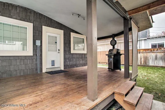 $999,000 | 1219 East Front Avenue, Coeur D'Alene, ID 83814