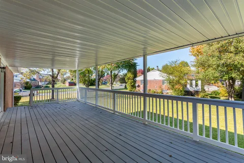 front view of house with a yard