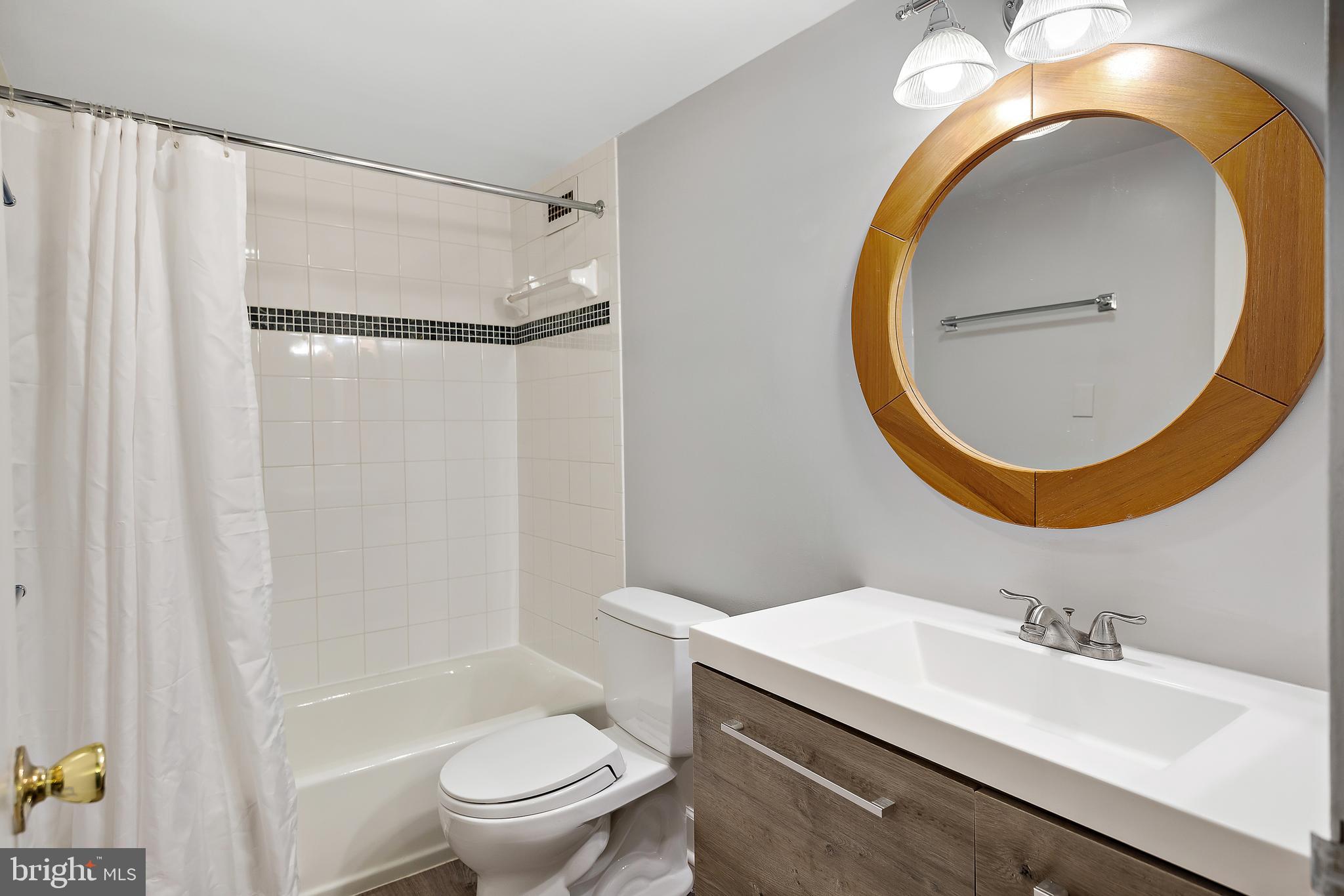 5225 Pooks Hill Road, Unit 1720S Bethesda, MD 20814 - Photo 16 of 33