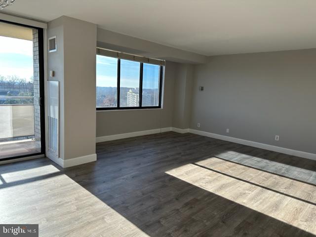 5225 Pooks Hill Road, Unit 1720S Bethesda, MD 20814 - Photo 22 of 33