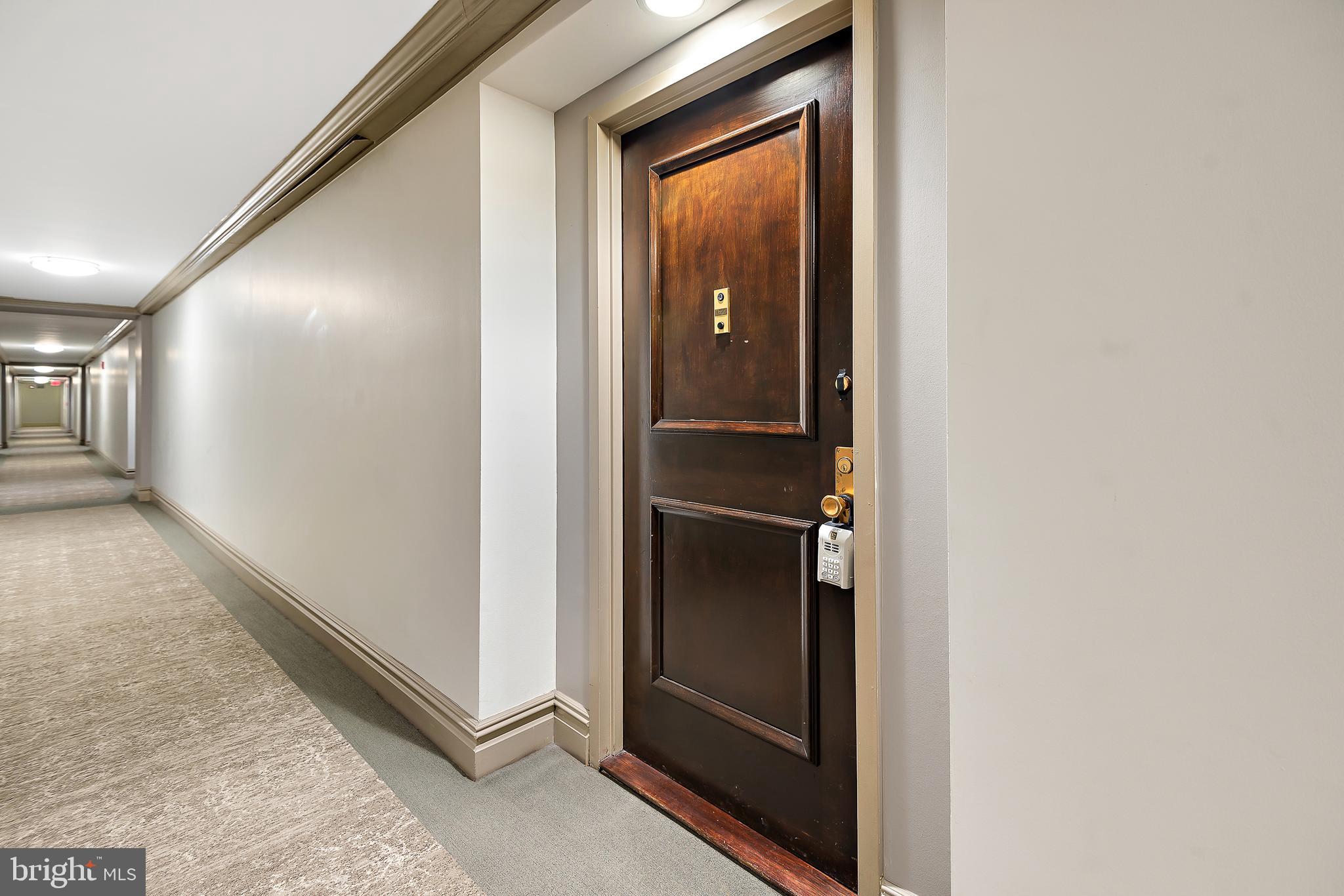 5225 Pooks Hill Road, Unit 1720S Bethesda, MD 20814 - Photo 26 of 33