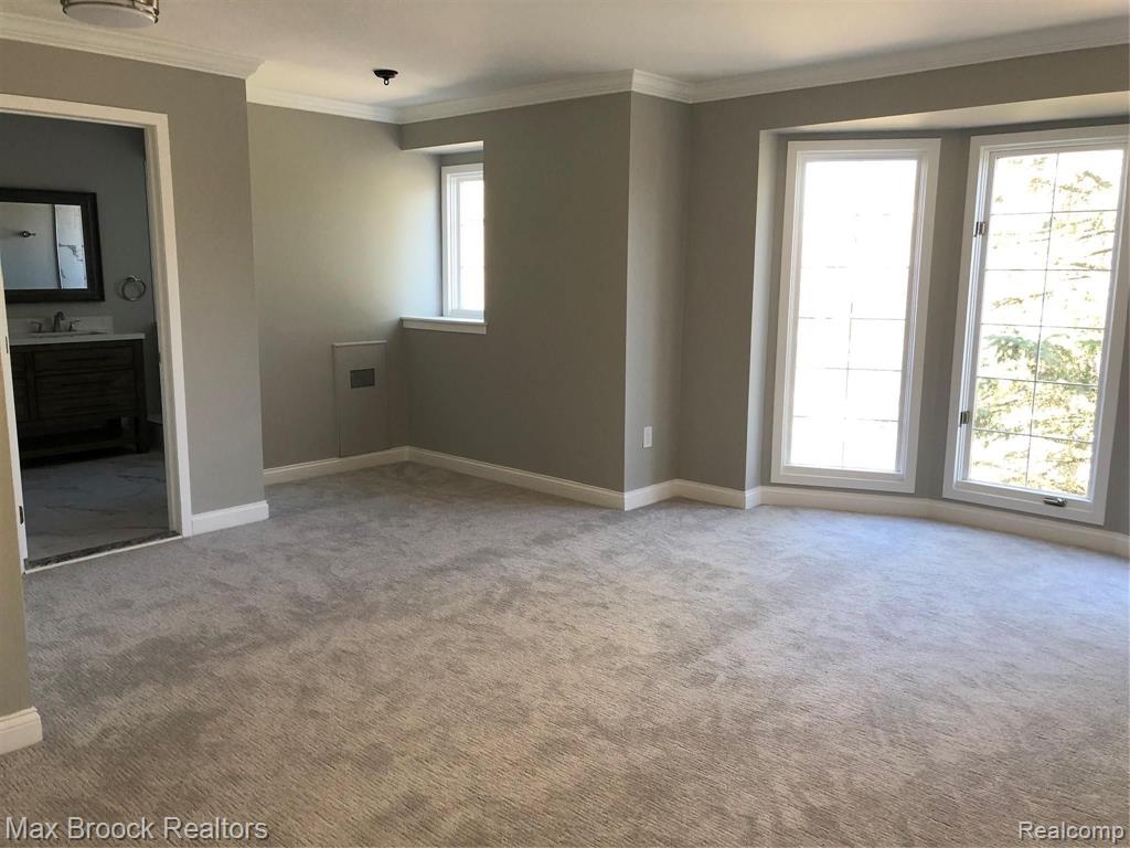 6455 Noble Road West Bloomfield, MI 48322 - Photo 22 of 44