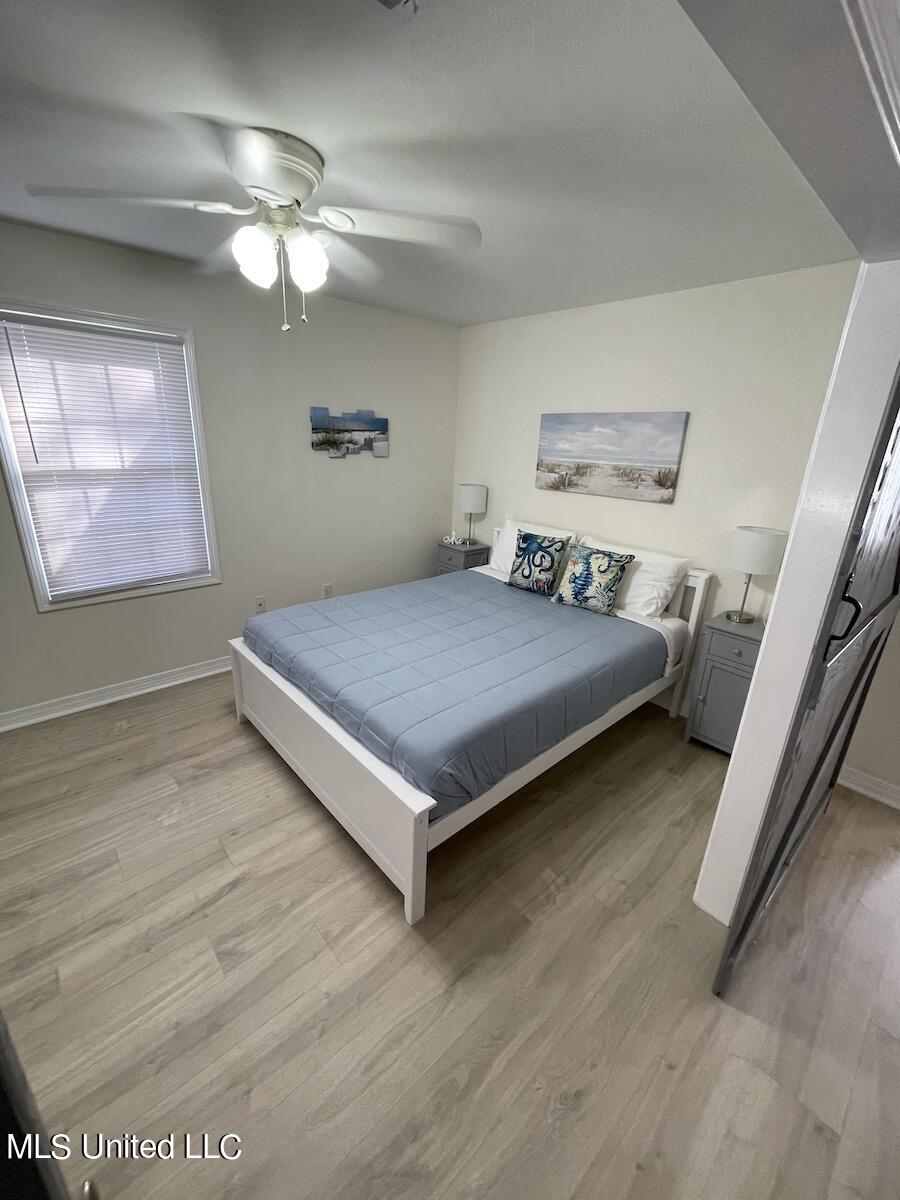 826 Township Road Gulfport, MS 39507 - Photo 24 of 40 Commandersbedroomwide