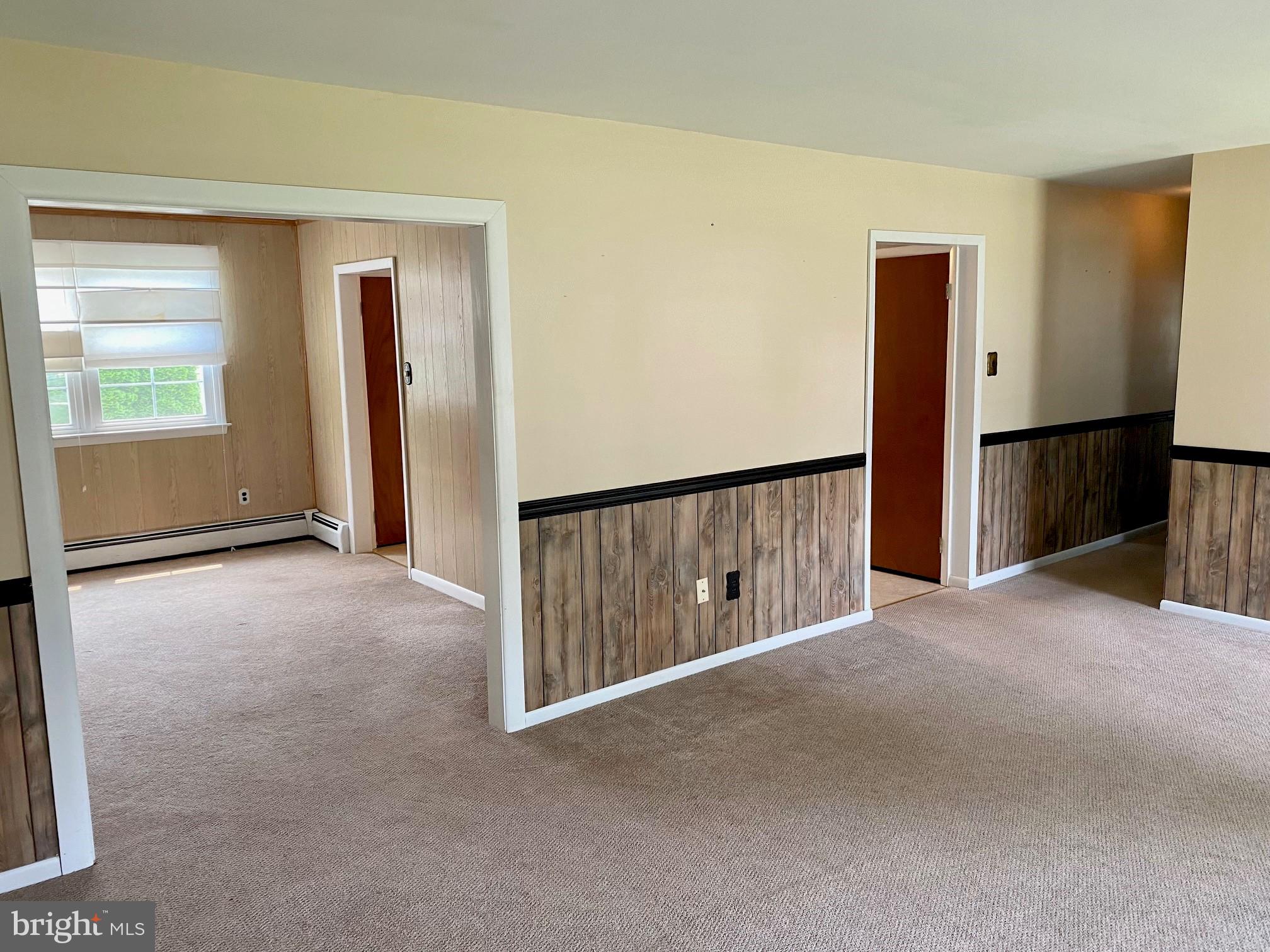 76 Estate Road Boyertown, PA 19512 - Photo 9 of 27 Living Room