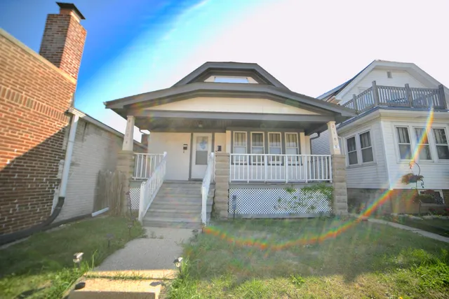 $285,000 | 2104 South 71st Street, West Allis, WI 53219