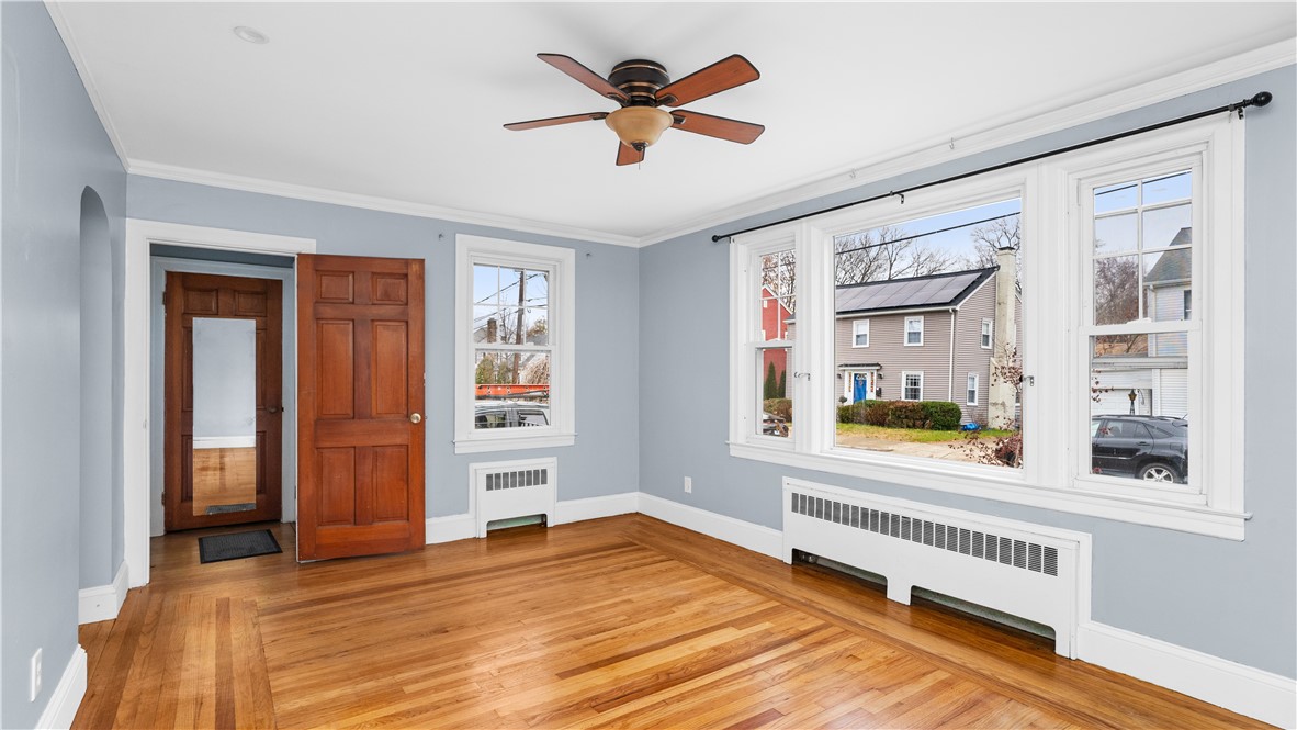 160 Canton Street Providence, RI 02908 - Photo 6 of 35