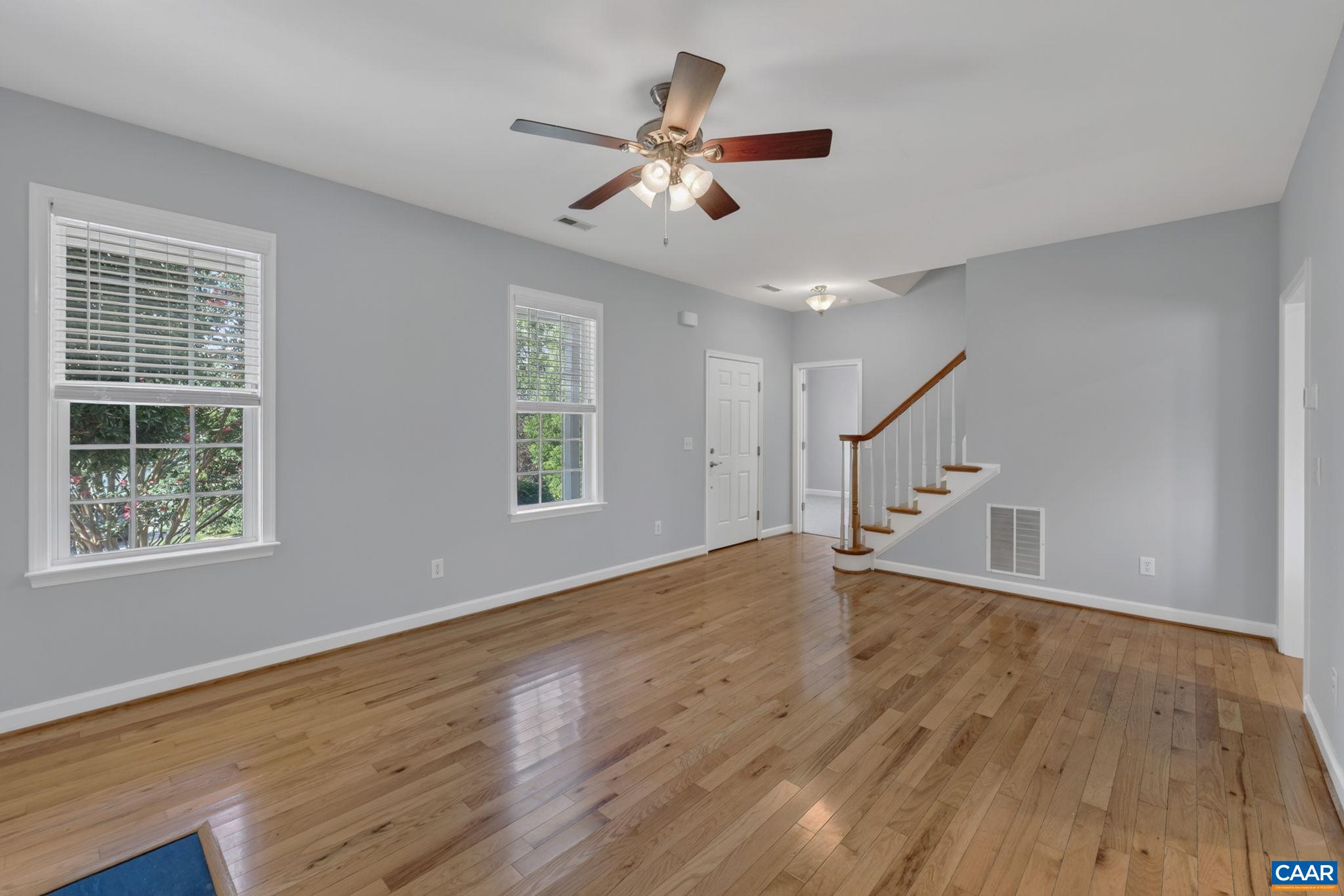 1285 Amber Ridge Road Charlottesville, VA 22901 - Photo 10 of 34 Living Room