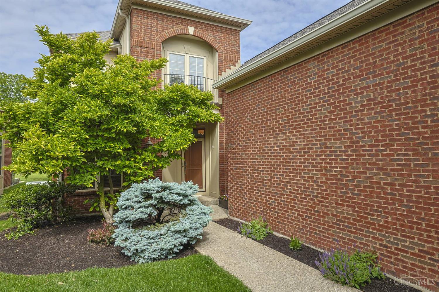8731 Kenwood Road Cincinnati, OH 45242 - Photo 5 of 73